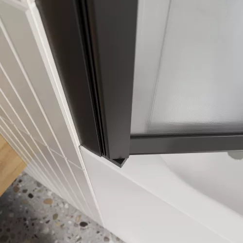 Душевая шторка на ванну BelBagno LUCE-VF-11-90/145-P-NERO рифленое, Цвет стекла: рифленое, Цвет профиля: Черный, Выбрать размер: 90, изображение 4