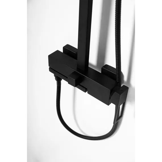 Душевая стойка BelBagno LUCELUC-VSCM-NERO