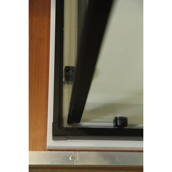 Душевой уголок CEZARES ECO-O-A-2-C-NERO