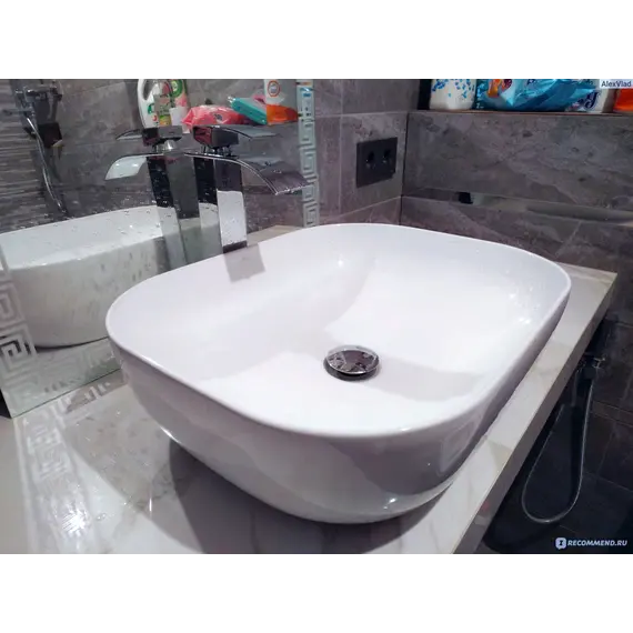 Раковина MELANA MLN-78104