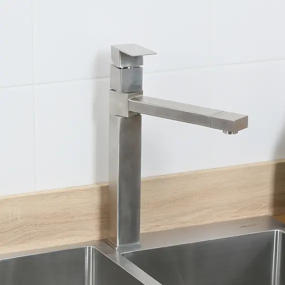 Смеситель д/кухни MELANA-610203 Cubo нерж.сталь, однорычажный, сатин, литой излив
