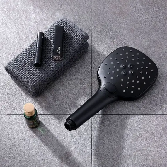 Смеситель для ванны и душа ACWEN BN8669B черный