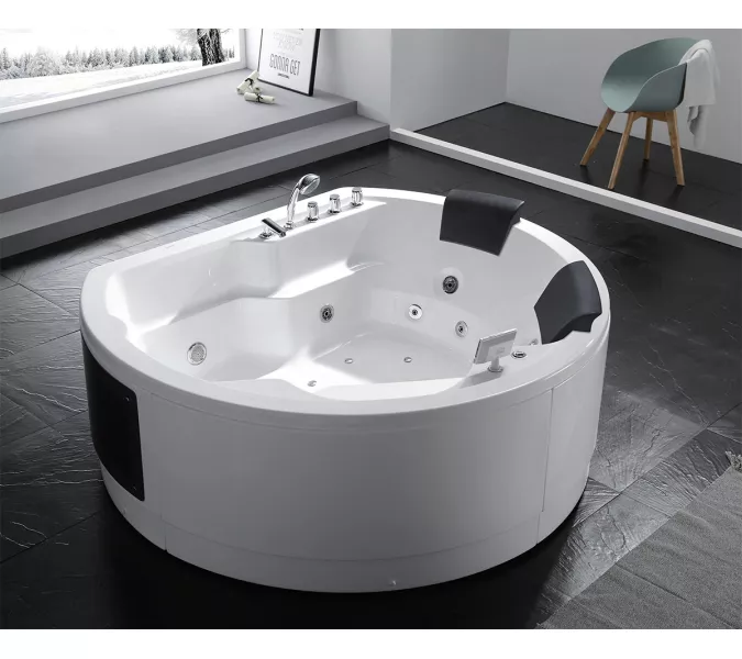 Акриловая гидромассажная ванна Gemy G9063, Комплектация: гидромассаж, аэромассаж, электр.пульт,хромотерапия, изображение 2