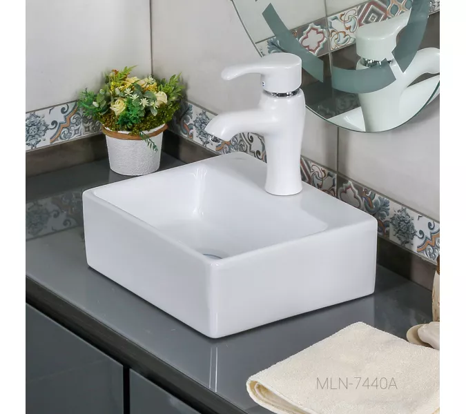 Раковина MELANA MLN-7440A
