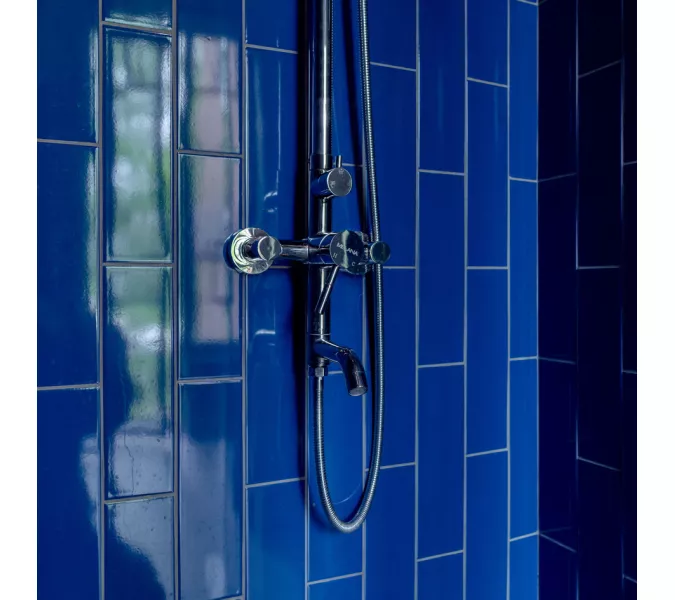 Душевая система MELANA-F1001P нерж.сталь, с тропическим душем, лейкой и смесителем, полированная, изображение 4