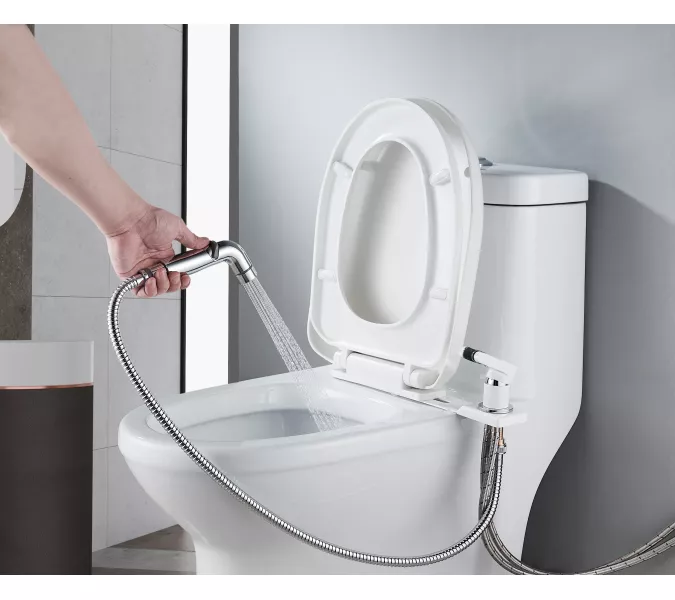 Смеситель Lemark Solo LM7170CW с гигиеническим душем, устанавливаемый на унитаз, изображение 2