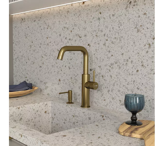 WasserKRAFT A8587 Смеситель для кухни с подключением к фильтру, Выбрать цвет: Золото матовое, изображение 3