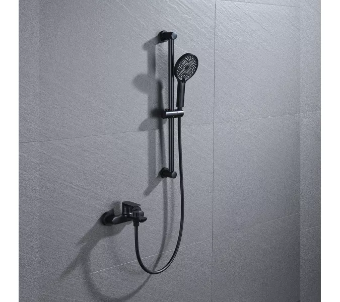 Смеситель для ванны (с лейкой и штангой - комплект) Black&White UK8303B