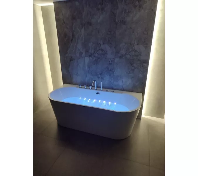 Ванна акриловая Frank F109 с гидромассажем, изображение 9